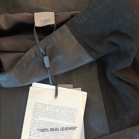 Y.A.S - Picture 3 of 4